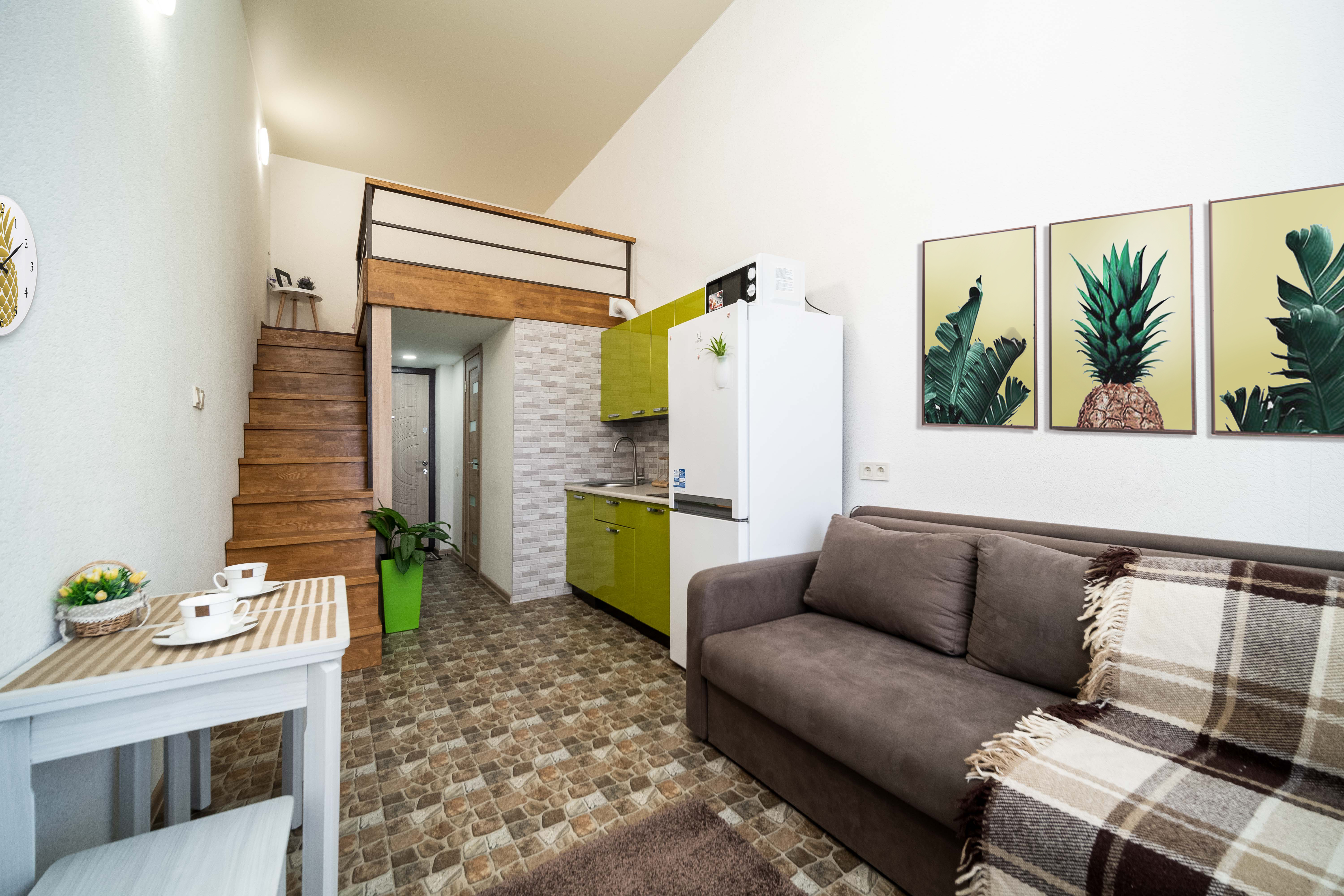 дизайн двухуровневой студии фото