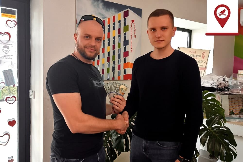 Переможець новорічного кешбека забрав свій приз!